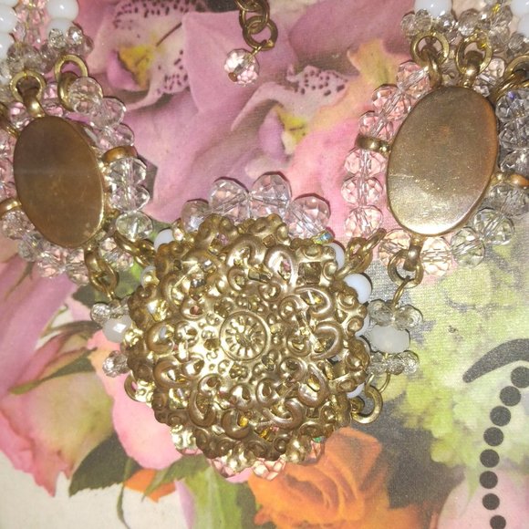 ❤️Massive MIRIAM HASKELL Statement Necklace Signed Milk Glass / Crystal - Picture 5 of 7